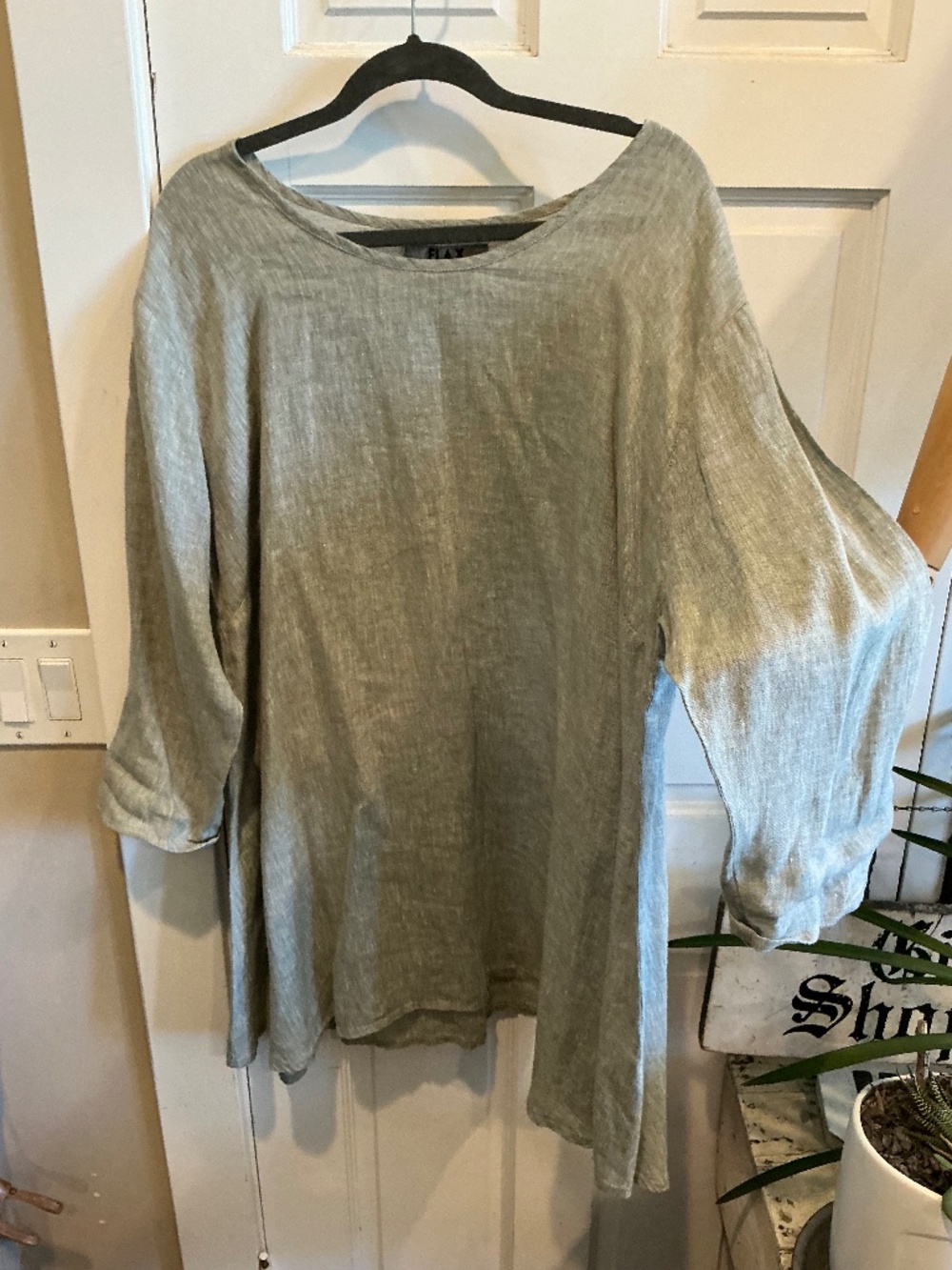 Flax pullover tunic in 3G!  Mint condition!